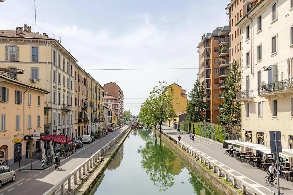 Urban House - Charming Home Navigli Milan Center Apartmán